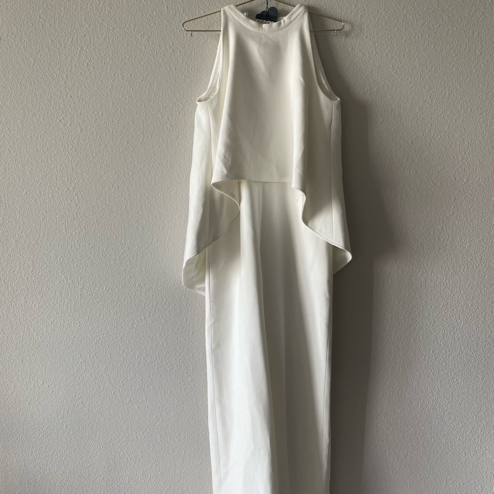 Elegant White Sleeveless jumpsuit